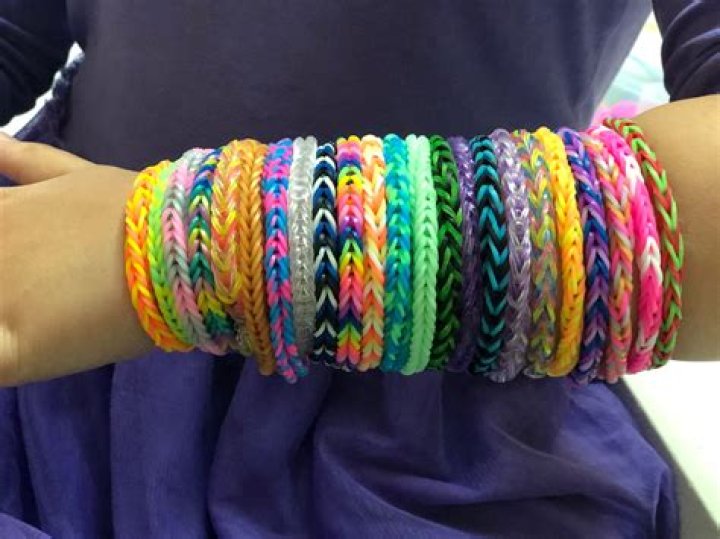 Can you merge two Loom videos together?
