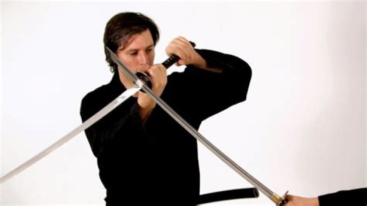 How does a parry work?