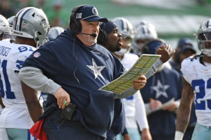 How much do NFL defensive coordinators get paid?